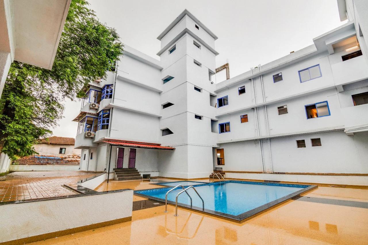 Collection O Aqualura Verem Rd Екстер'єр фото