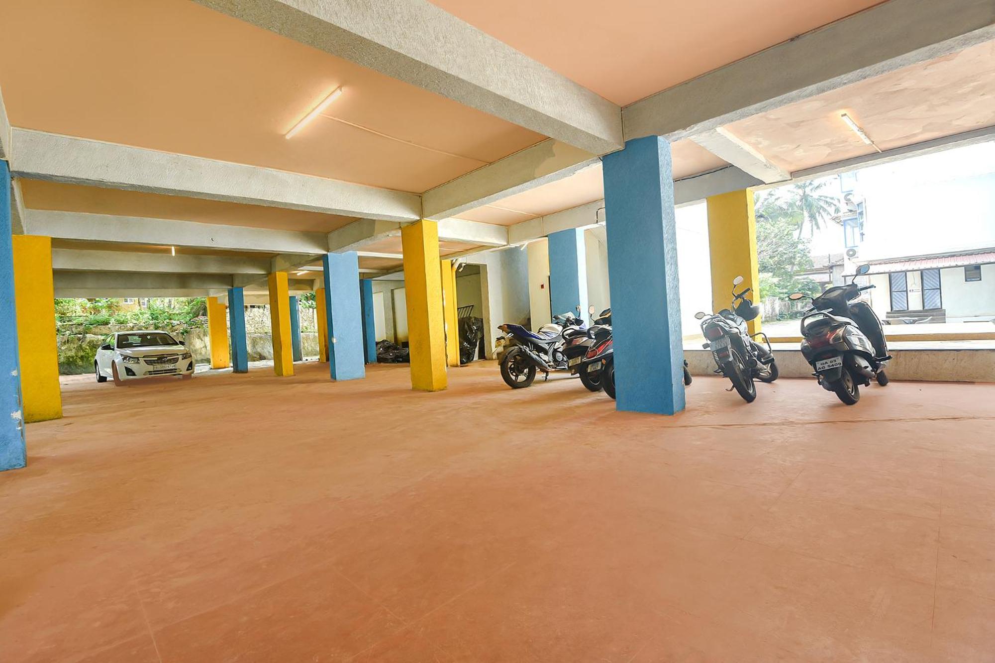 Collection O Aqualura Verem Rd Екстер'єр фото