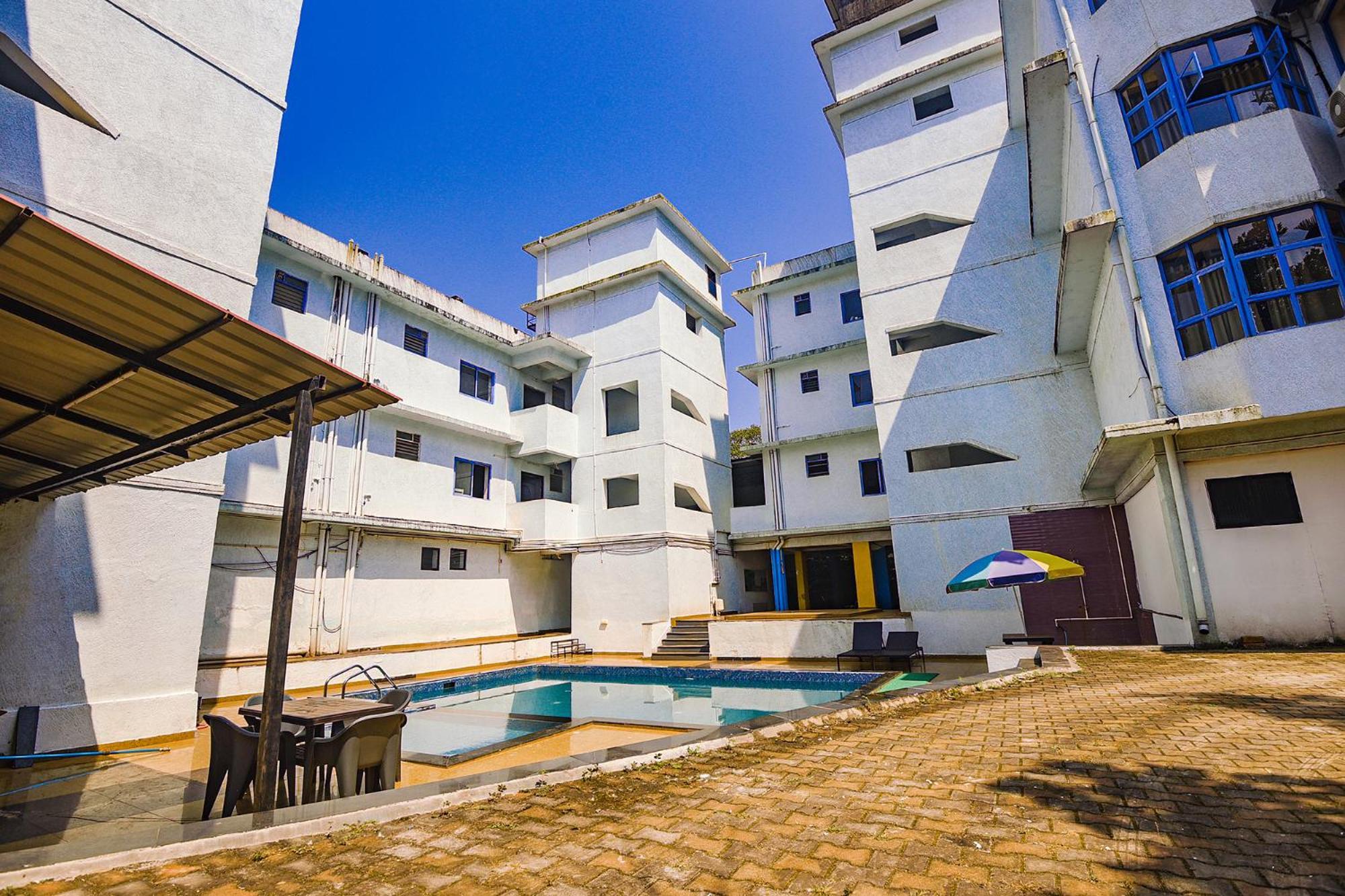 Collection O Aqualura Verem Rd Екстер'єр фото